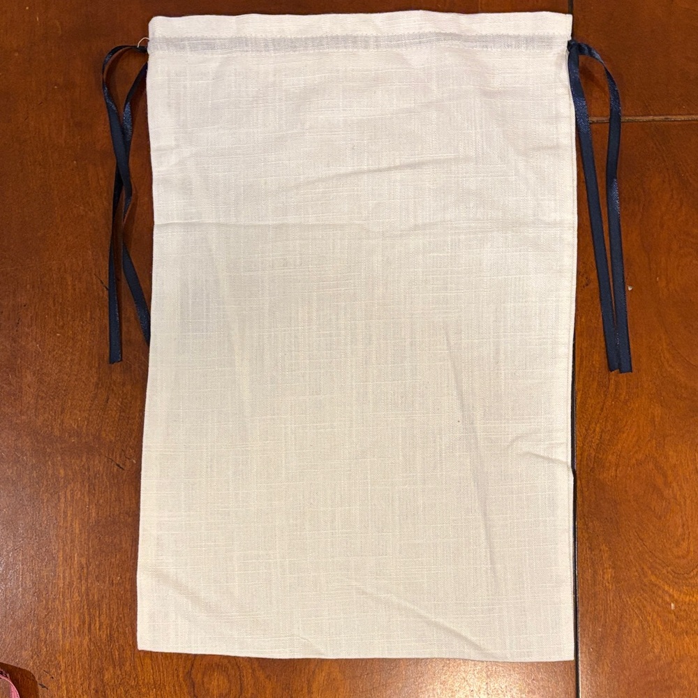 Birdies Cream Bag‎ with Navy Logo - Picture 2 of 4